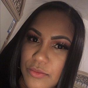 Meet your Posher, Sonia